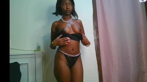 pretty__lisa online show from January 14, 2026, 11:38 am