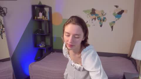 Lady vikki  online show from March 16, 2026, 5:44 am