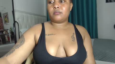 Snapshot of pretty_annah chatting on May 31, 2026, 12:19 am Annah online show from May 31, 2026, 12:19 am