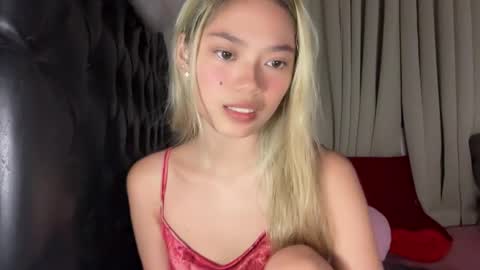 Snapshot of pretty_chikana chatting on March 14, 2026, 2:28 am Chikana online show from March 14, 2026, 2:28 am