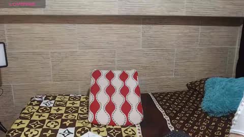 pretty_cristal22 online show from December 24, 2024, 1:38 am