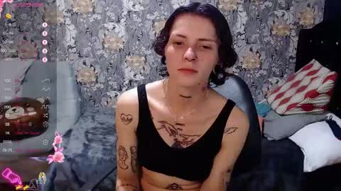 pretty_cristal22 online show from May 10, 2026, 12:49 am