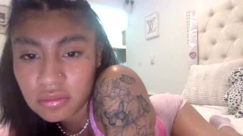 pretty_girl828687 online show from April 3, 2026, 6:17 pm