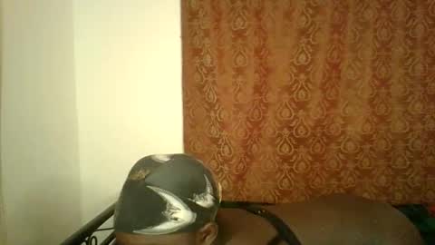 Snapshot of pretty_hearts chatting on March 11, 2026, 3:23 am Shillah online show from March 11, 2026, 3:23 am