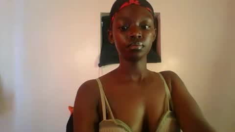 Snapshot of pretty_hearts chatting on March 21, 2026, 7:46 am Shillah online show from March 21, 2026, 7:46 am