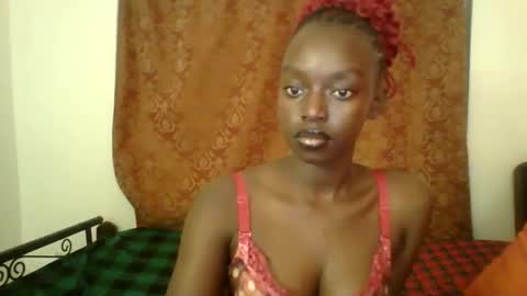 Snapshot of pretty_hearts chatting on March 24, 2026, 8:25 pm Shillah online show from March 24, 2026, 8:25 pm