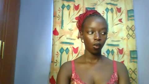 Snapshot of pretty_hearts chatting on April 8, 2026, 4:34 am Shillah online show from April 8, 2026, 4:34 am