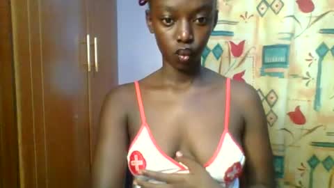 Snapshot of pretty_hearts chatting on April 11, 2026, 4:28 am Shillah online show from April 11, 2026, 4:28 am