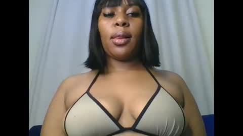 Snapshot of pretty_loreen chatting on May 18, 2026, 2:07 am loreen online show from May 18, 2026, 2:07 am