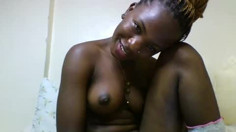 Snapshot of pretty_neemaa chatting on July 25, 2026, 6:33 am pretty_neemaa online show from July 25, 2026, 6:33 am