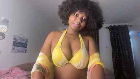 Pretty peaches online show from December 13, 2025, 7:53 pm