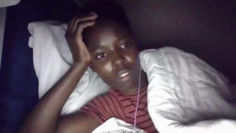 pretty_petite_ebony online show from October 30, 2025, 3:24 pm