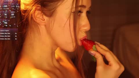 Snapshot of pretty_princess_elina chatting on January 25, 2025, 1:54 am Elina online show from January 25, 2025, 1:54 am