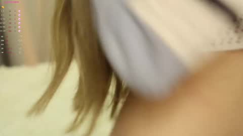 Snapshot of pretty_princess_elina chatting on February 27, 2025, 10:42 pm Elina online show from February 27, 2025, 10:42 pm