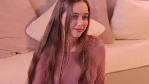 Elina online show from April 17, 2026, 9:56 am
