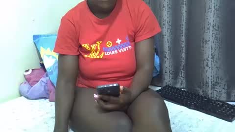 Snapshot of pretty_sheanna chatting on November 12, 2025, 8:30 pm pretty_sheanna online show from November 12, 2025, 8:30 pm