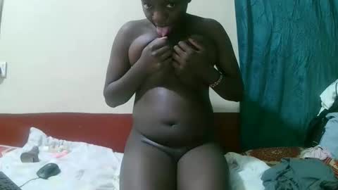 pretty_tiffany1 online show from December 2, 2025, 12:16 am