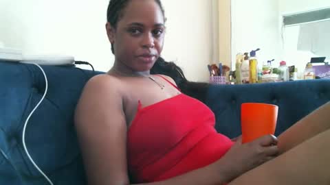 Snapshot of pretty_zii chatting on January 19, 2026, 8:18 am zii online show from January 19, 2026, 8:18 am