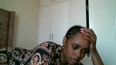 Snapshot of pretty_zii chatting on February 10, 2026, 9:24 am zii online show from February 10, 2026, 9:24 am