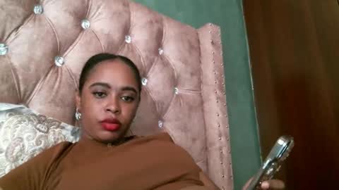 Snapshot of pretty_zii chatting on March 22, 2026, 12:19 pm zii online show from March 22, 2026, 12:19 pm