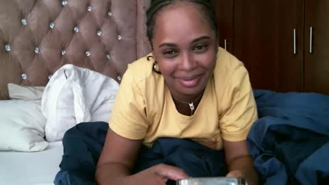 Snapshot of pretty_zii chatting on April 1, 2026, 11:00 am zii online show from April 1, 2026, 11:00 am