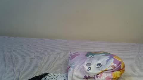 pretty_zio online show from September 9, 2025, 11:37 pm