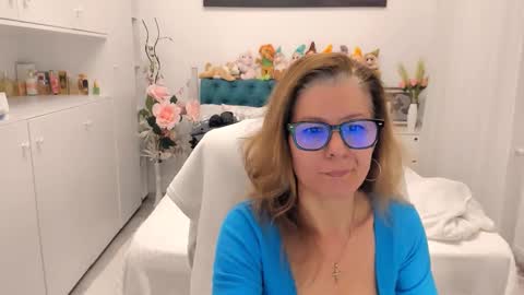 Snapshot of prettyblackeyes chatting on March 28, 2026, 8:03 am wilma online show from March 28, 2026, 8:03 am