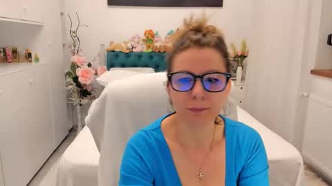 Snapshot of prettyblackeyes chatting on March 30, 2026, 5:52 am wilma online show from March 30, 2026, 5:52 am