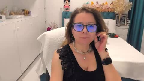 Snapshot of prettyblackeyes chatting on May 3, 2026, 5:02 am wilma online show from May 3, 2026, 5:02 am