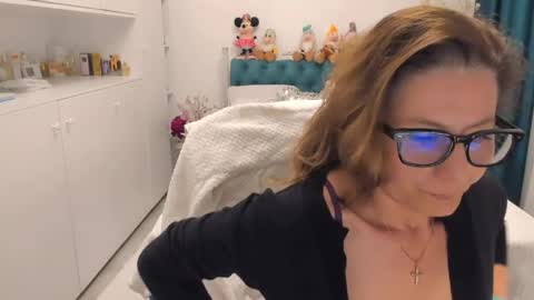 Snapshot of prettyblackeyes chatting on May 11, 2026, 7:00 pm wilma online show from May 11, 2026, 7:00 pm