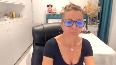 Snapshot of prettyblackeyes chatting on May 19, 2026, 5:58 am wilma online show from May 19, 2026, 5:58 am