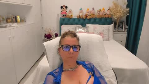 Snapshot of prettyblackeyes chatting on May 30, 2026, 11:02 pm wilma online show from May 30, 2026, 11:02 pm