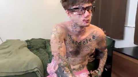 pretty boy online show from April 4, 2026, 4:55 am