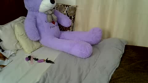 Bunny online show from December 16, 2025, 4:56 pm