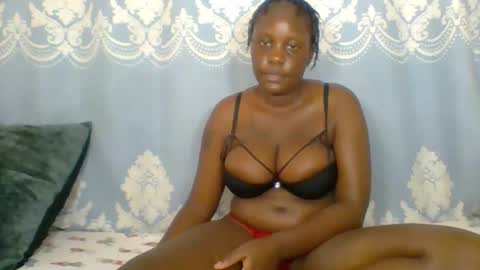 Snapshot of prettydarkskin002 chatting on February 12, 2026, 11:27 am SHANIA online show from February 12, 2026, 11:27 am