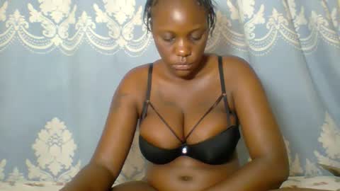 Snapshot of prettydarkskin002 chatting on February 13, 2026, 10:00 am SHANIA online show from February 13, 2026, 10:00 am