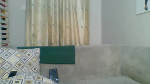 Snapshot of prettyela chatting on July 1, 2026, 1:07 am PrettyEla online show from July 1, 2026, 1:07 am