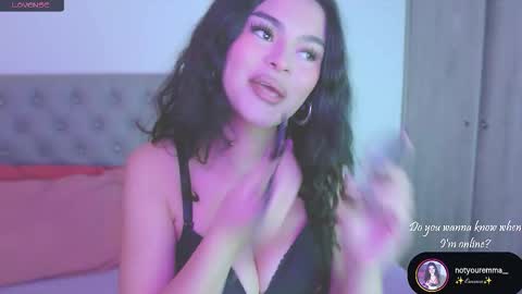 Emma  online show from December 4, 2025, 9:01 pm