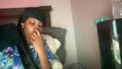Snapshot of prettyfacefemale chatting on June 10, 2026, 8:13 am prettyfacefemale online show from June 10, 2026, 8:13 am