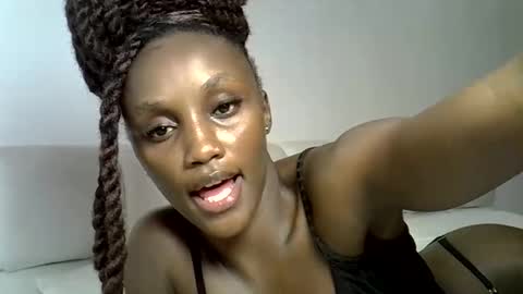 Snapshot of prettygee21 chatting on May 11, 2026, 11:27 am Pretty darkskin doll online show from May 11, 2026, 11:27 am
