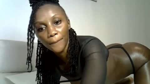 Snapshot of prettygee21 chatting on July 22, 2026, 10:07 am Pretty darkskin doll online show from July 22, 2026, 10:07 am