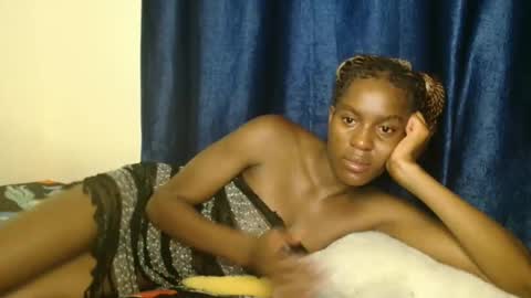 Snapshot of prettygoddess1 chatting on April 21, 2026, 3:24 am Mary online show from April 21, 2026, 3:24 am