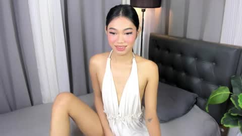 prettyhothugecock online show from July 2, 2026, 8:04 pm