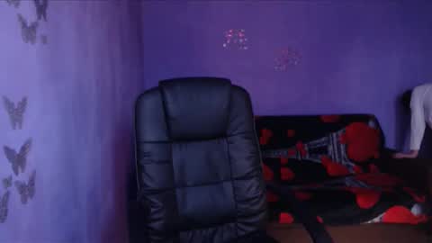 Snapshot of prettyjulliette chatting on January 8, 2025, 10:48 am prettyjulliette online show from January 8, 2025, 10:48 am