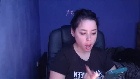 Snapshot of prettyjulliette chatting on January 19, 2025, 1:55 pm prettyjulliette online show from January 19, 2025, 1:55 pm