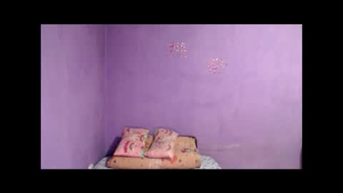 Snapshot of prettyjulliette chatting on March 4, 2025, 5:24 pm prettyjulliette online show from March 4, 2025, 5:24 pm