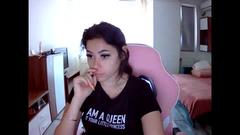 Snapshot of prettyjulliette chatting on September 27, 2025, 10:20 am prettyjulliette online show from September 27, 2025, 10:20 am