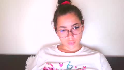 Snapshot of prettyjulliette chatting on October 24, 2025, 11:28 am prettyjulliette online show from October 24, 2025, 11:28 am