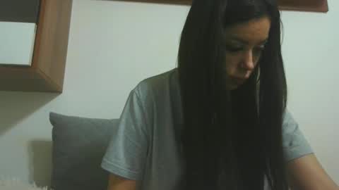 prettyjulliette online show from April 3, 2026, 5:22 pm