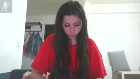Snapshot of prettyjulliette chatting on April 29, 2026, 8:04 pm prettyjulliette online show from April 29, 2026, 8:04 pm